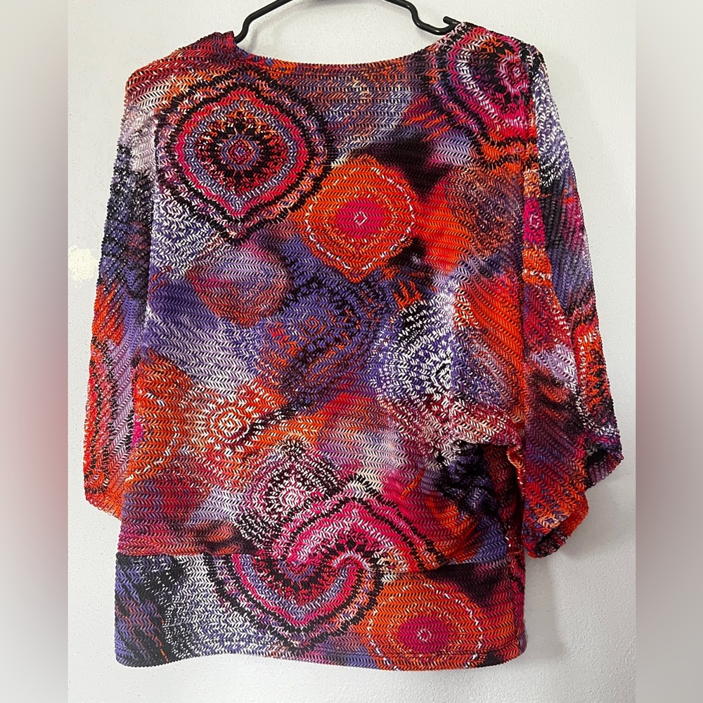 Cocomo Colorful Boho flatter sleeve pullover Top. Size S - Picture 2 of 7